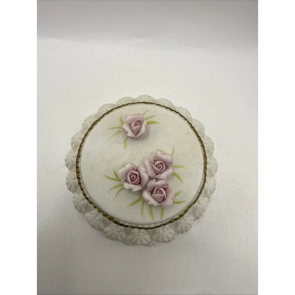 Vintage Lefton 87 Hand Painted Trinket Jewelry Box Pink Roses 3D Gold Trim